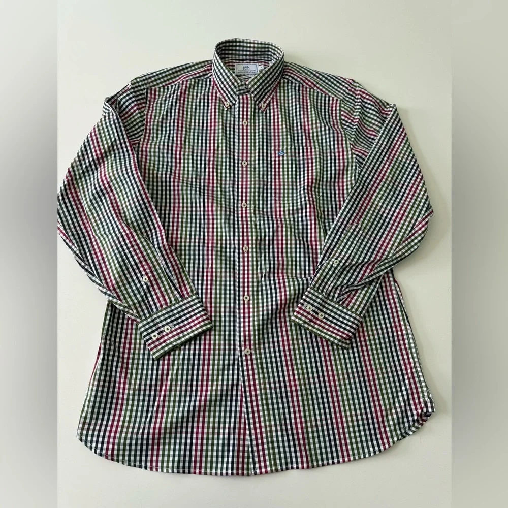 SOUTHERN TIDE classic fit button down shirt Size M